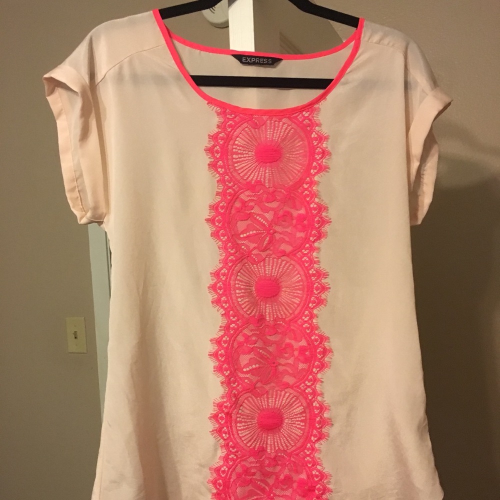 Cute shirt from express! Size S